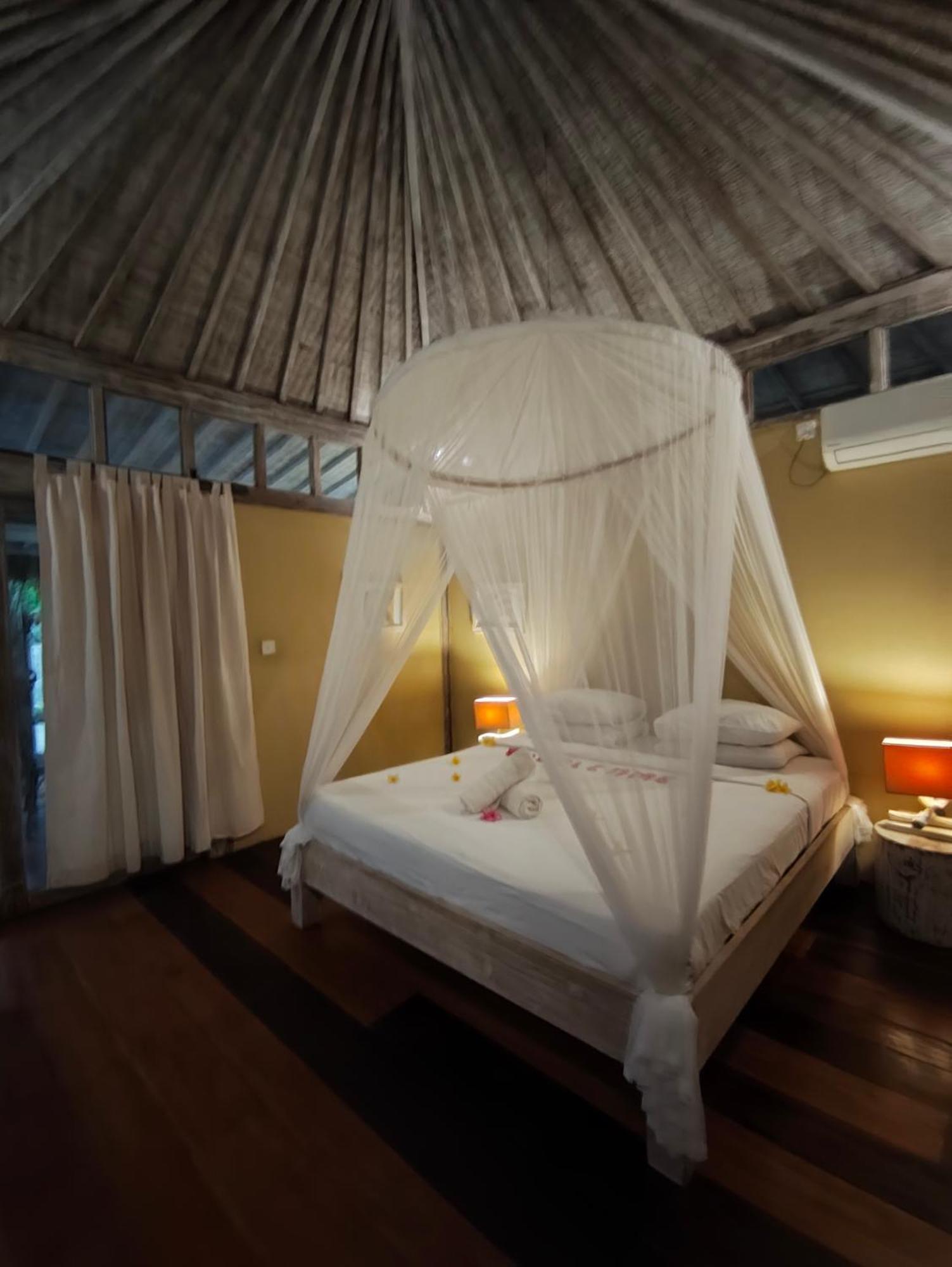Villa Ibu Гили Траванган Экстерьер фото